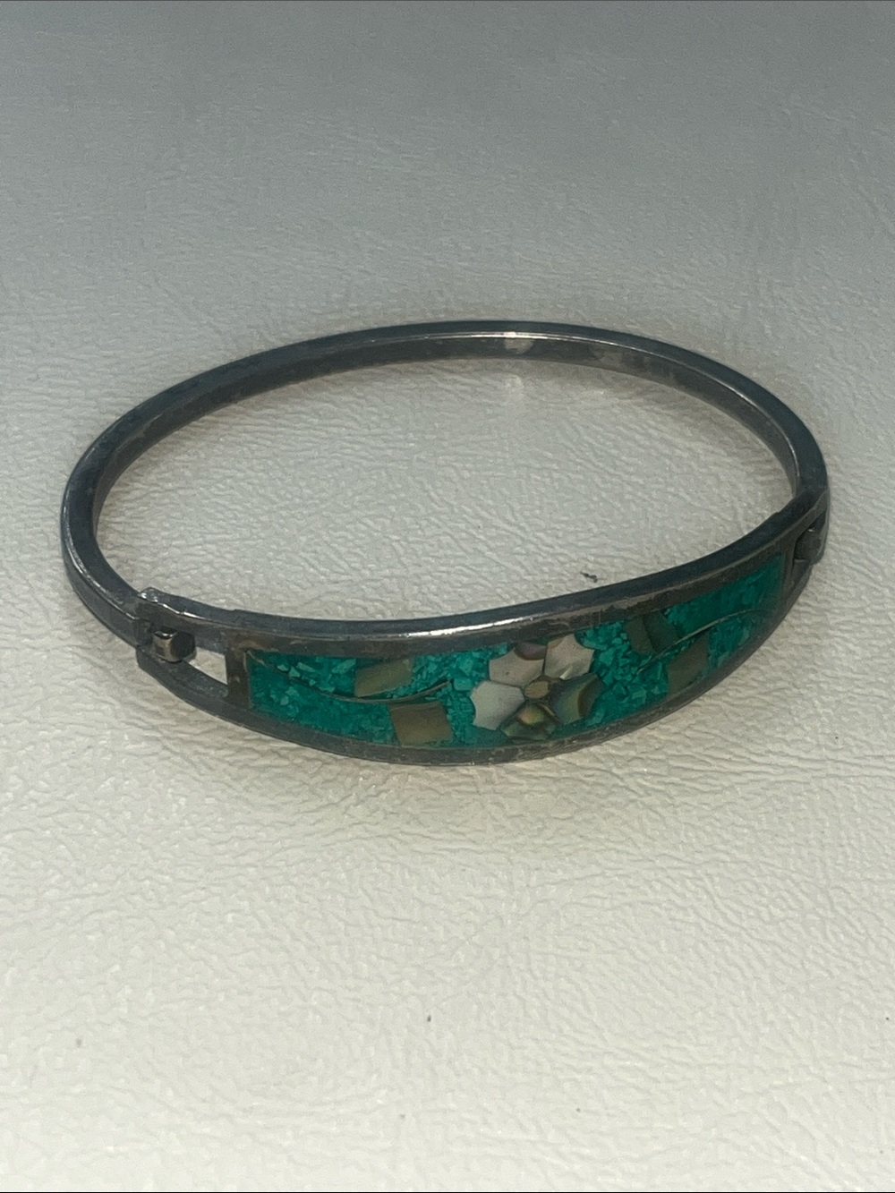 Turquoise Inlay Floral Silver-Tone Bangle Bracelet